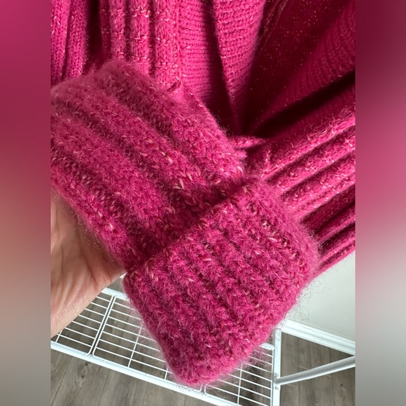 Pink Wool Chanel cardigan size 38 - Picture 4 of 11